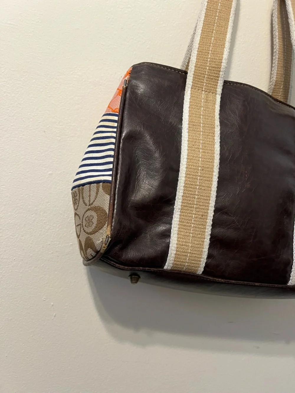 Nice  Patchwork Canvas Shoulder Bag in Multicolor